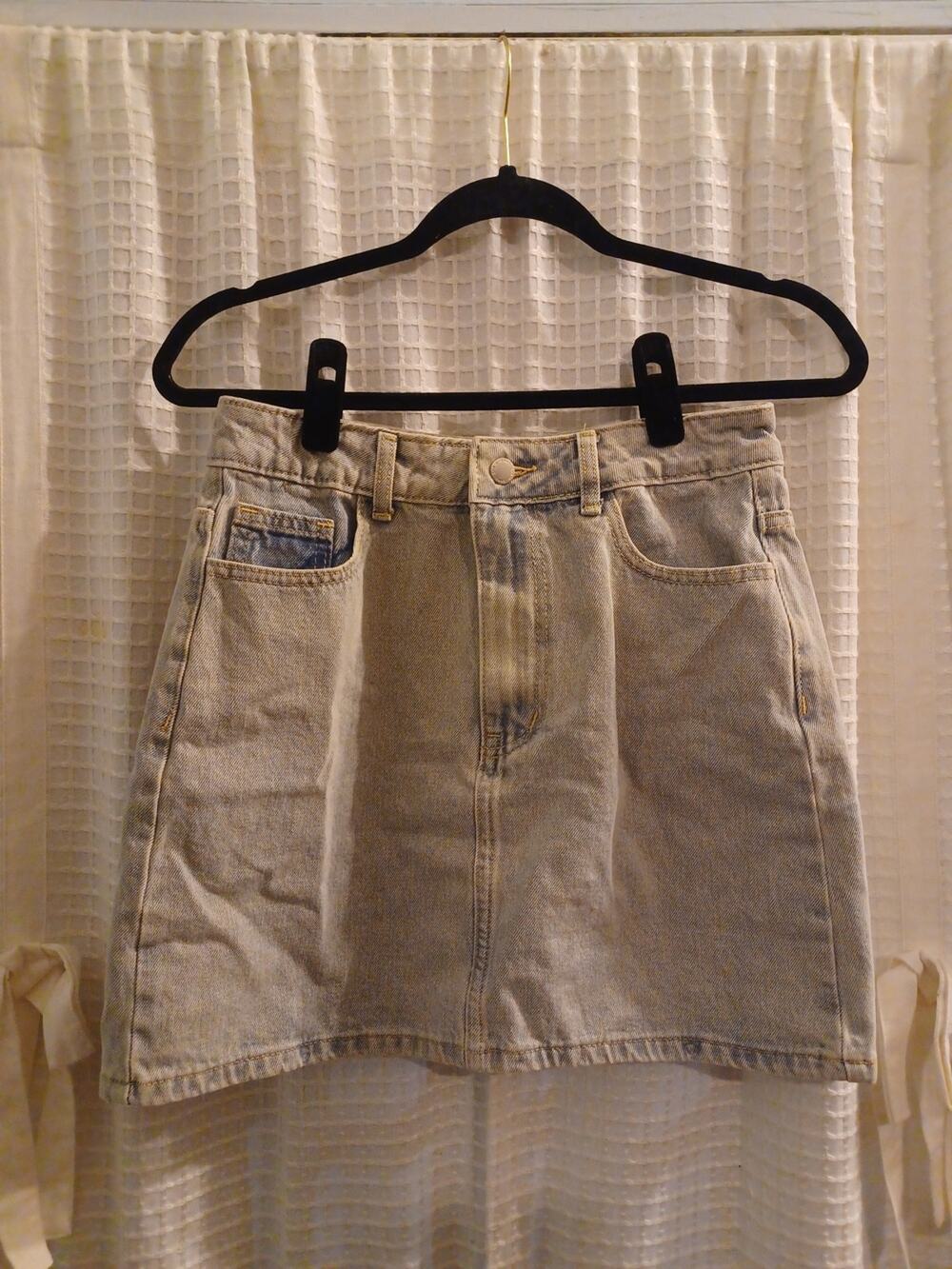 SHEIN Light Wash Denim Mini Skirt